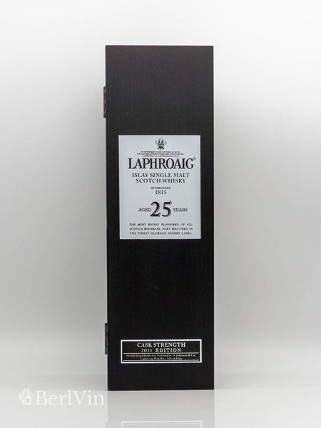 Whisky Verpackung Laphroaig Cask Strenght Erfolg 25 Jahre Islay Single Malt Whisky Frontansicht