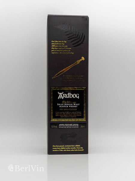 Whisky Verpackung Ardbeg The Ultimate Islay Single Malt Frontansicht
