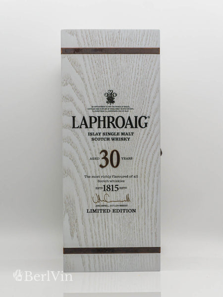 Whisky Verpackung Laphroaig 30 Jahre Islay Single Malt Scotch Whisky Frontansicht