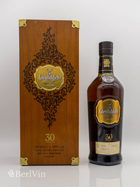 Whisky Glenfiddich 30 Jahre Single Malt Scotch Whisky mit Geschenkbox Frontansicht